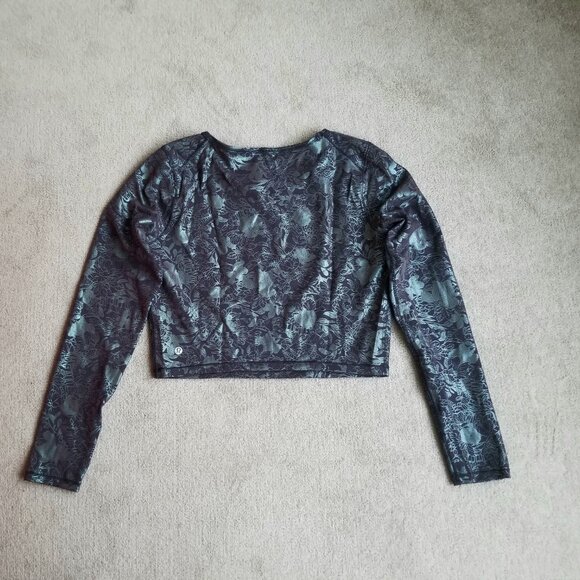 Lululemon Wunder Train Cropped in Logo Flourish Black Iridescent Foil, size 10 - Picture 6 of 8